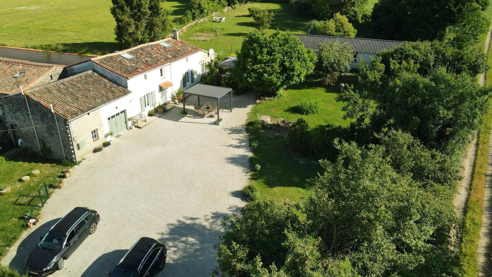 La Ruche Bed & Breakfast Paizay-Naudouin-Embourie ภายนอก รูปภาพ